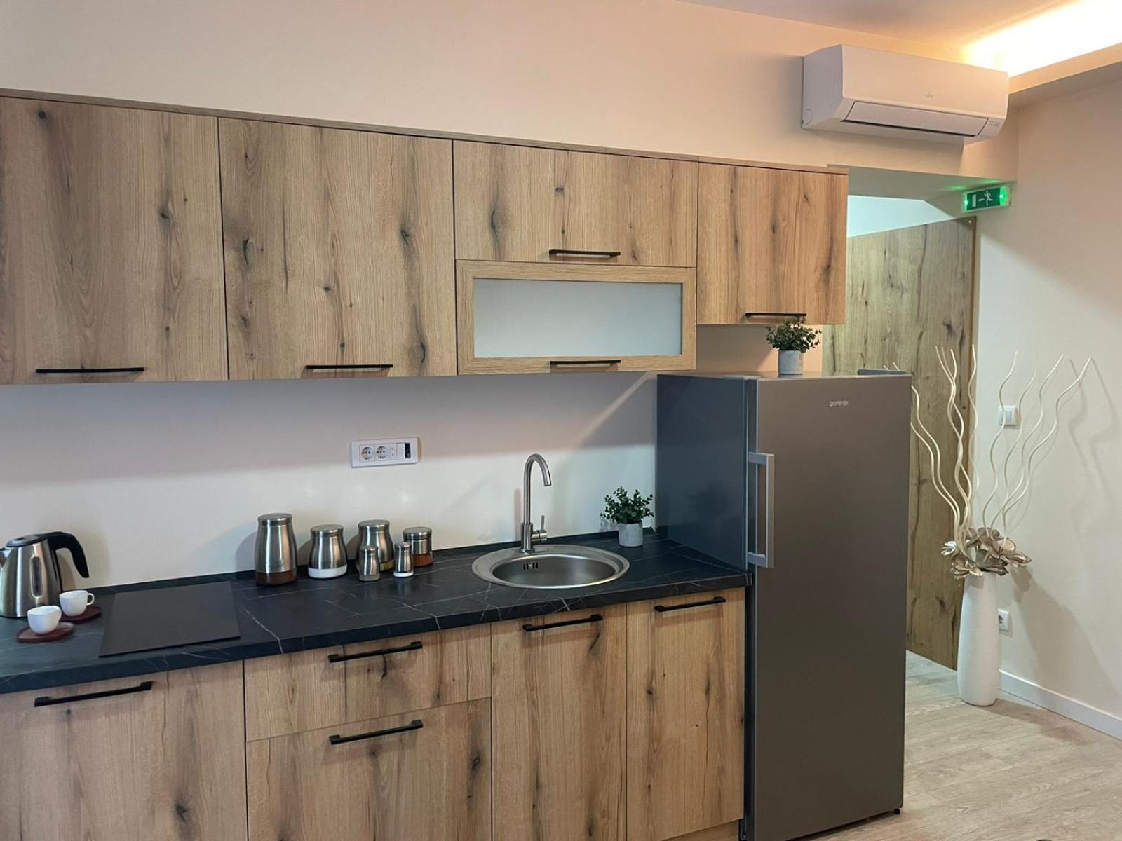 Galaxy Apartments Белград Экстерьер фото
